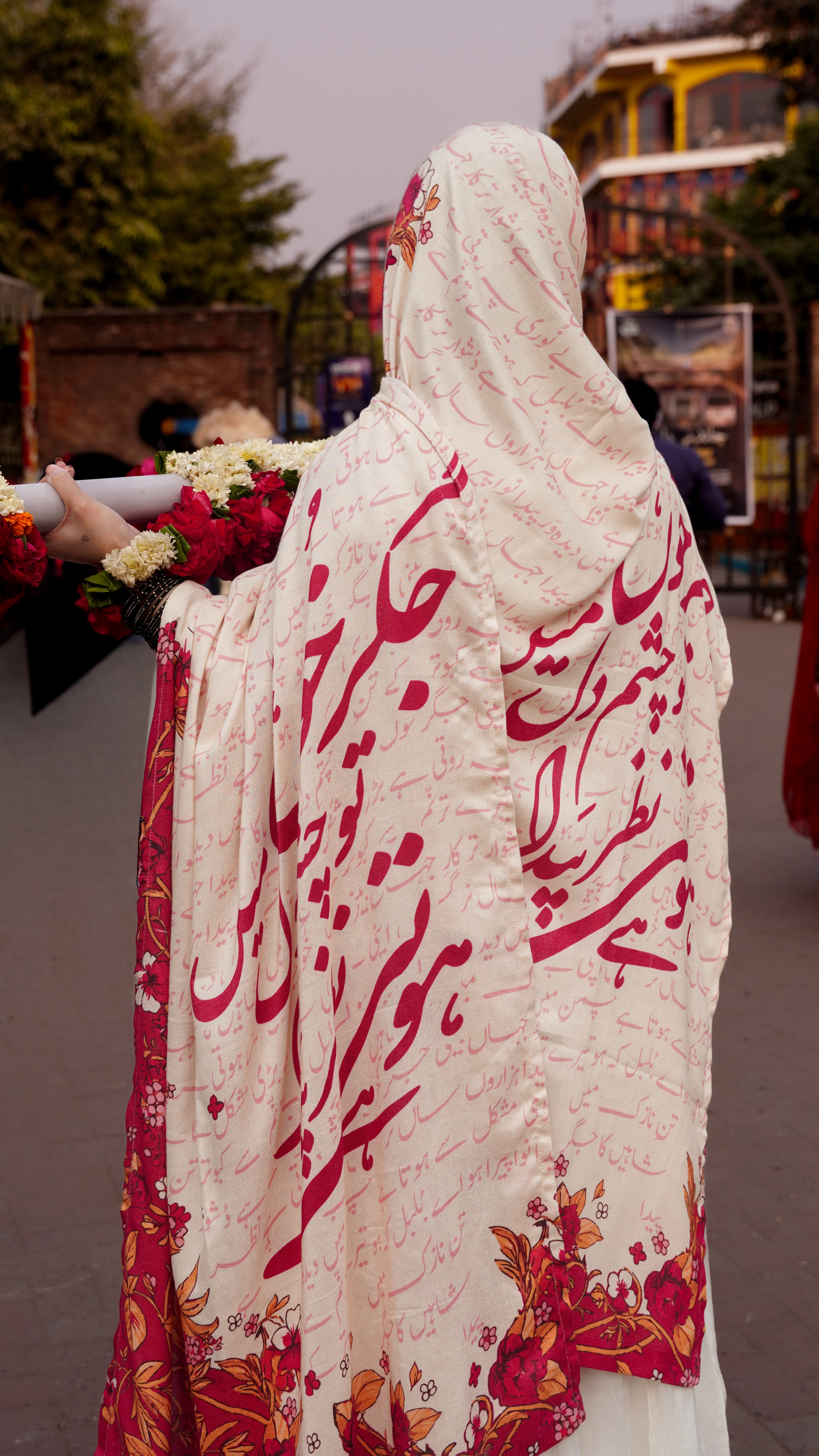 Chashm e Dil - Ivory Shawl