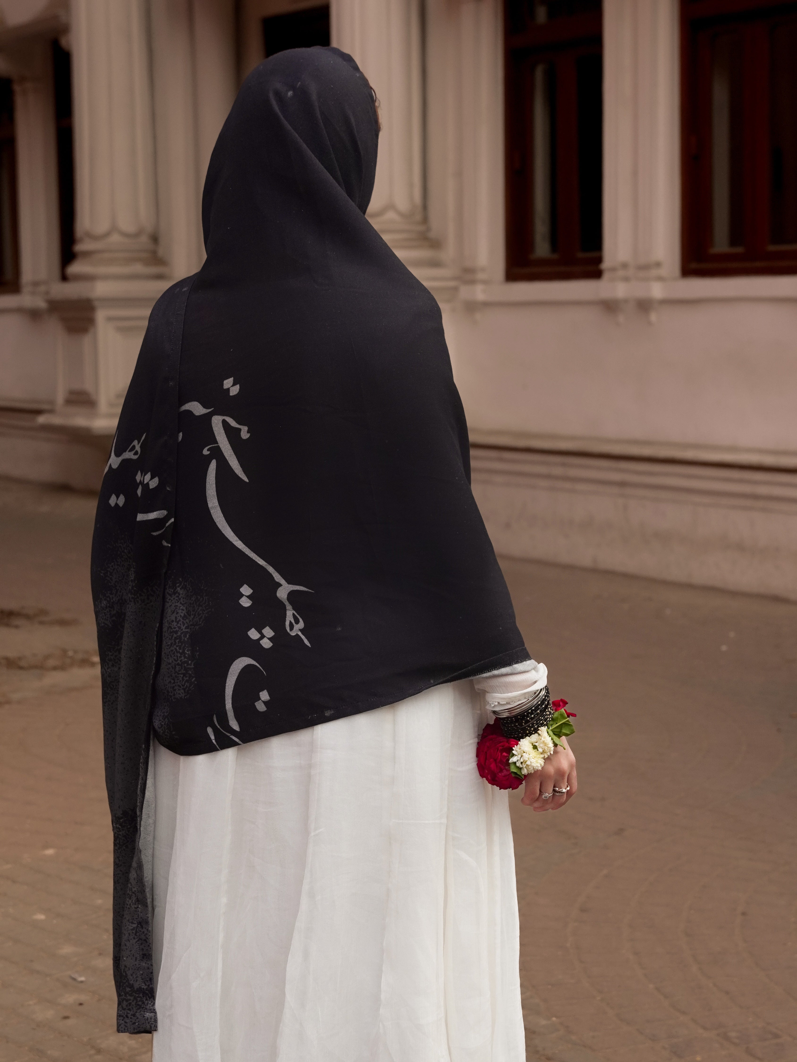 Aanchal - Black Shawl